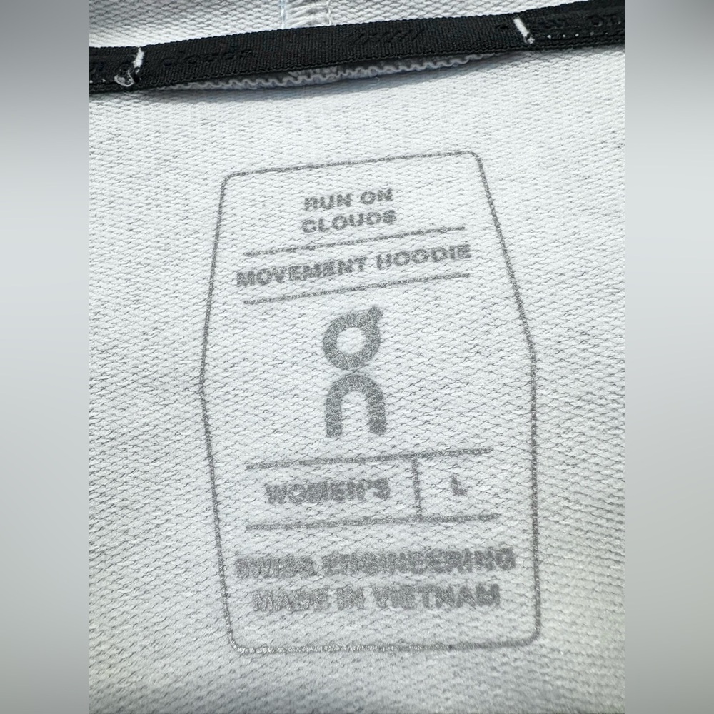 On Running Women’s Studio Hoodie | Gray Black Stripe | Size Large | On Cloud - Picture 5 of 7